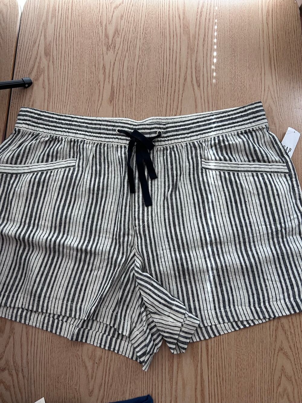 New Women’s Gap Shorts Linen Rayon Viscose Elastic Waistband Off White Black XL